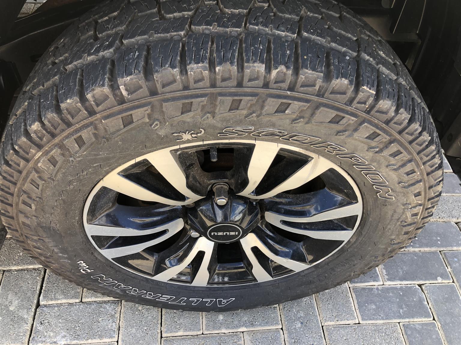 Used 2021 Isuzu D-Max Gen 6 250 double cab Hi-Ride manual - Private Seller