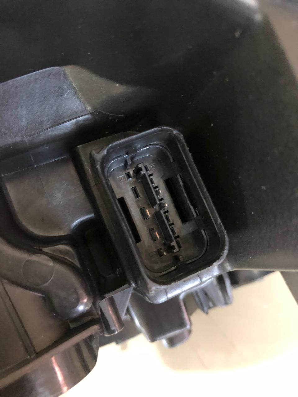 BMW 7 series G11/G12 left and right side xenon adaptive LED headlights - Private Seller BMW 7 series G11/G12 left and right side xenon adaptive LED headlights - Private Seller