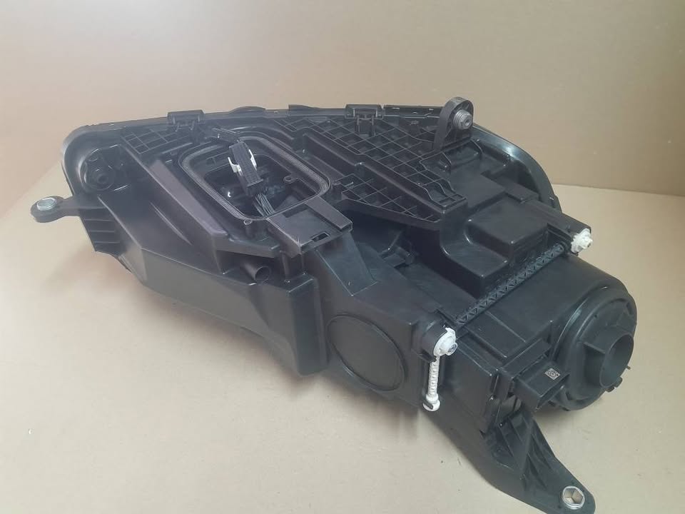 2019-2021 MERCEDES BENZ GLE A169 LEFT SIDE HEADLIGHT FOR SALE