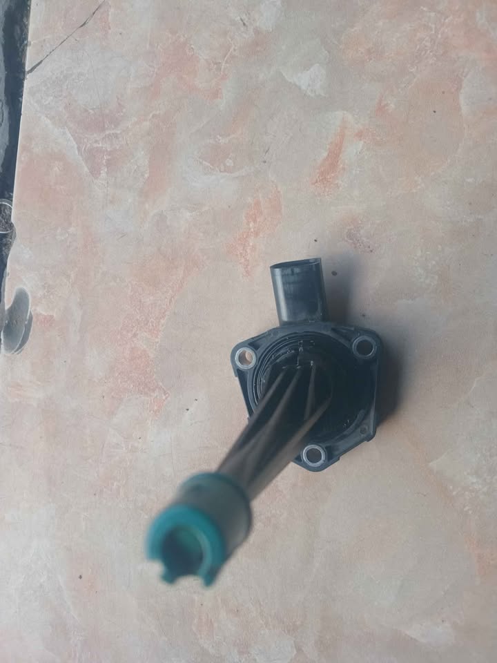 Diesel Oil Level Sensor Fit For VW Golf AUDI A3 #07P907660 - Private Seller Diesel Oil Level Sensor Fit For VW Golf AUDI A3 #07P907660 - Private Seller
