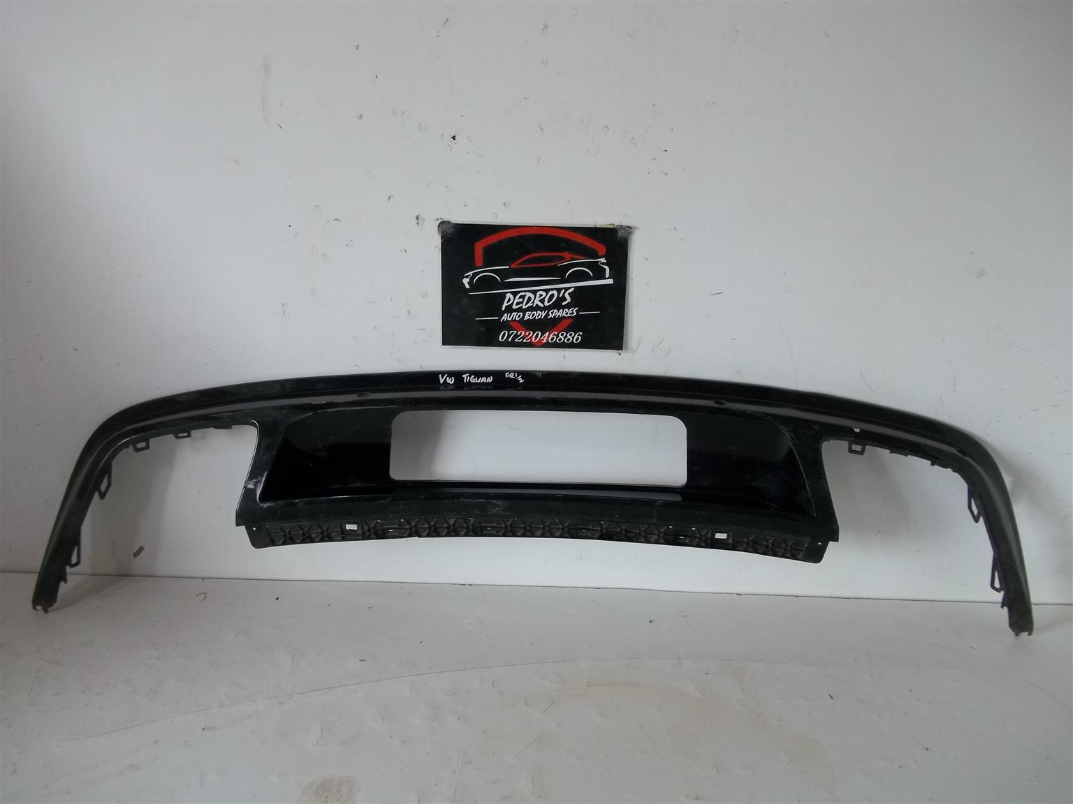 VW Tiguan rear bumper cover - Private Seller VW Tiguan rear bumper cover - Private Seller
