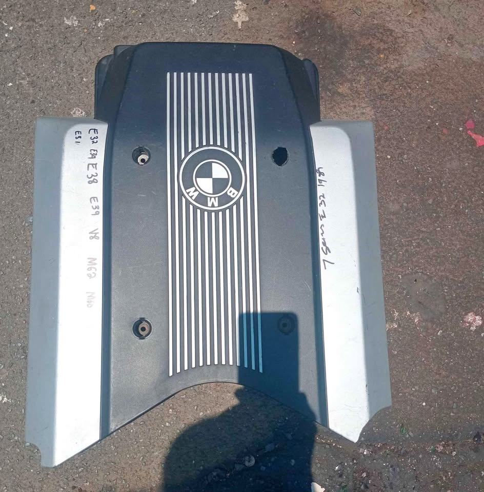 Bmw E32 E32 E38 E34 E31 top engine cover - Private Seller Bmw E32 E32 E38 E34 E31 top engine cover - Private Seller