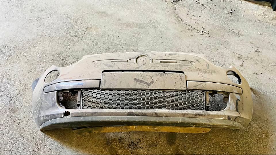Fiat 500 bumper - Private Seller Fiat 500 bumper - Private Seller