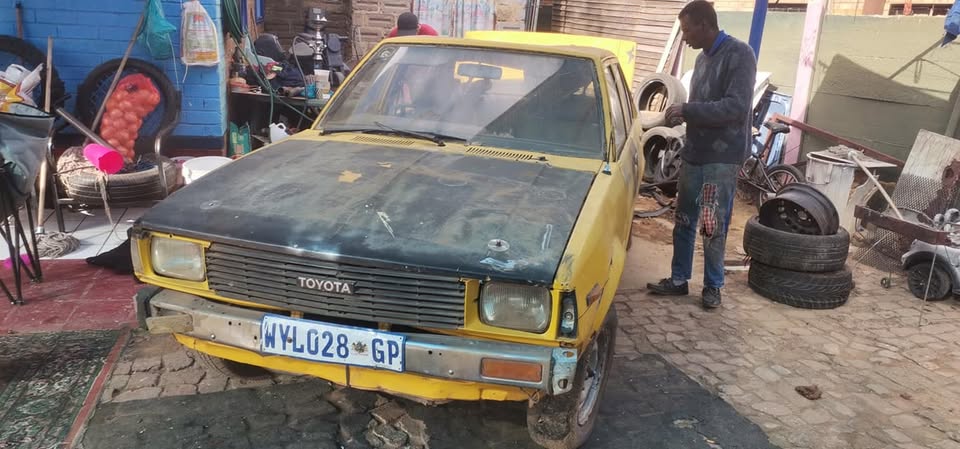 Toyota ke70 stripping for spares - Private Seller