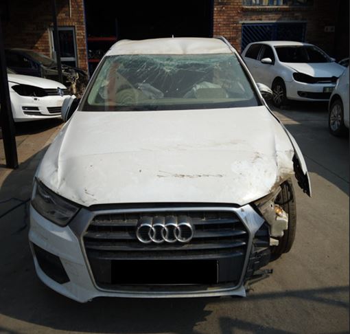 AUDI Q3 1.4 TFSI FOR STRIPPING - Private Seller AUDI Q3 1.4 TFSI FOR STRIPPING - Private Seller