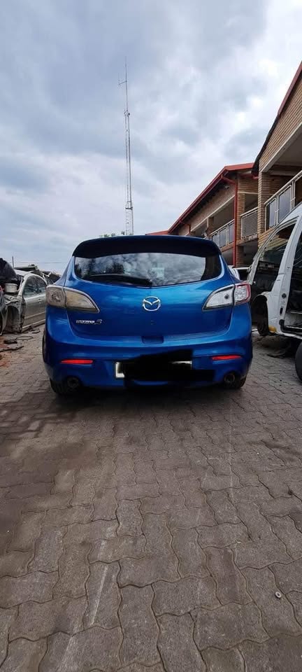 MAZDA 3 2.5 FOR SPARES - Private Seller MAZDA 3 2.5 FOR SPARES - Private Seller