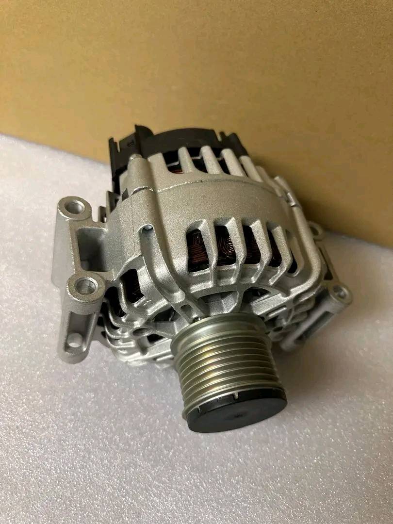 BRAND NEW ALTERNATOR /GENERATOR FOR M271.9 KOMPRESSOR FROM W204 - Private Seller