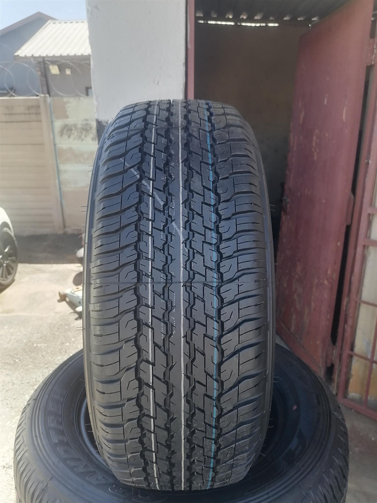 265 60 18 Dunlop Grantrek AT