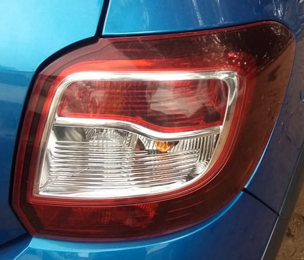 TAIL LIGHTS RENAULT SANDERO 2017 - Private Seller TAIL LIGHTS RENAULT SANDERO 2017 - Private Seller