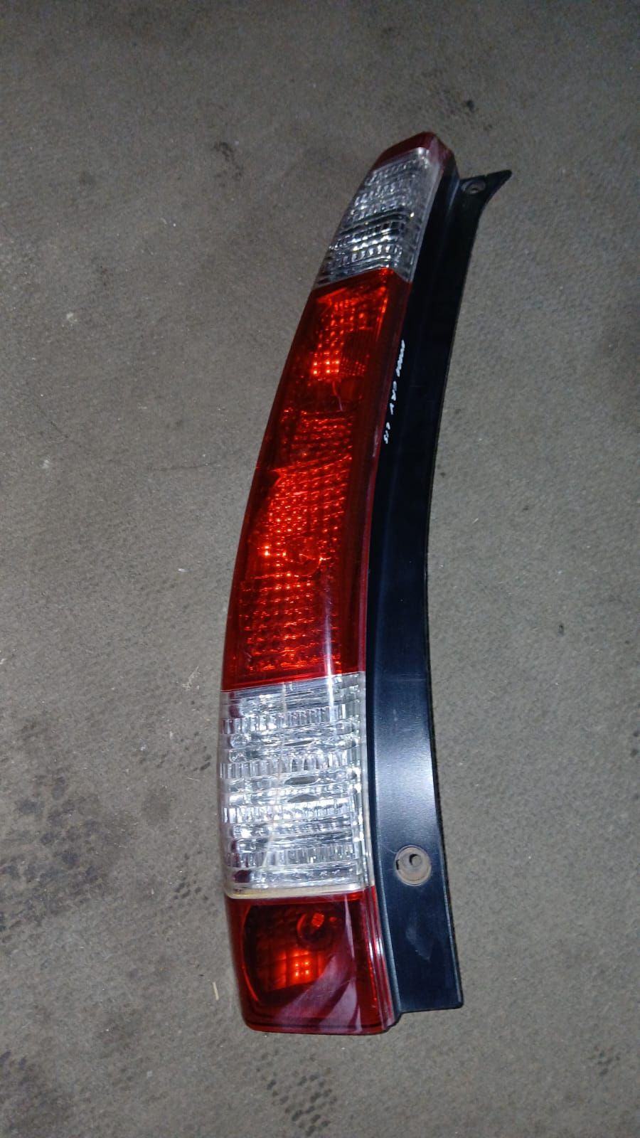 HONDA CRV 02-07 LH REAR LIGHT - Private Seller HONDA CRV 02-07 LH REAR LIGHT - Private Seller