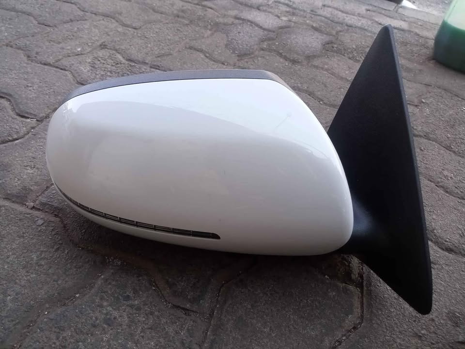 Kia cerato koup side mirror - Private Seller Kia cerato koup side mirror - Private Seller