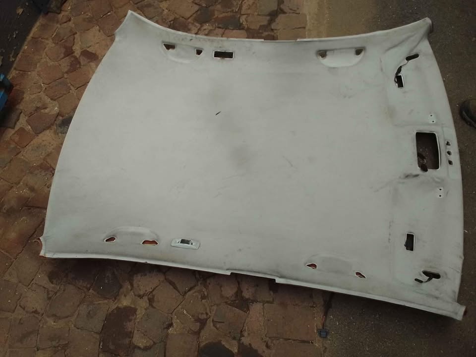 VW polo vivo roof lining in good condition - Private Seller VW polo vivo roof lining in good condition - Private Seller