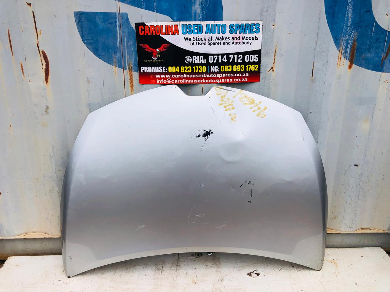 Renault Clio 4 bonnet (2016-2023) - Private Seller Renault Clio 4 bonnet (2016-2023) - Private Seller