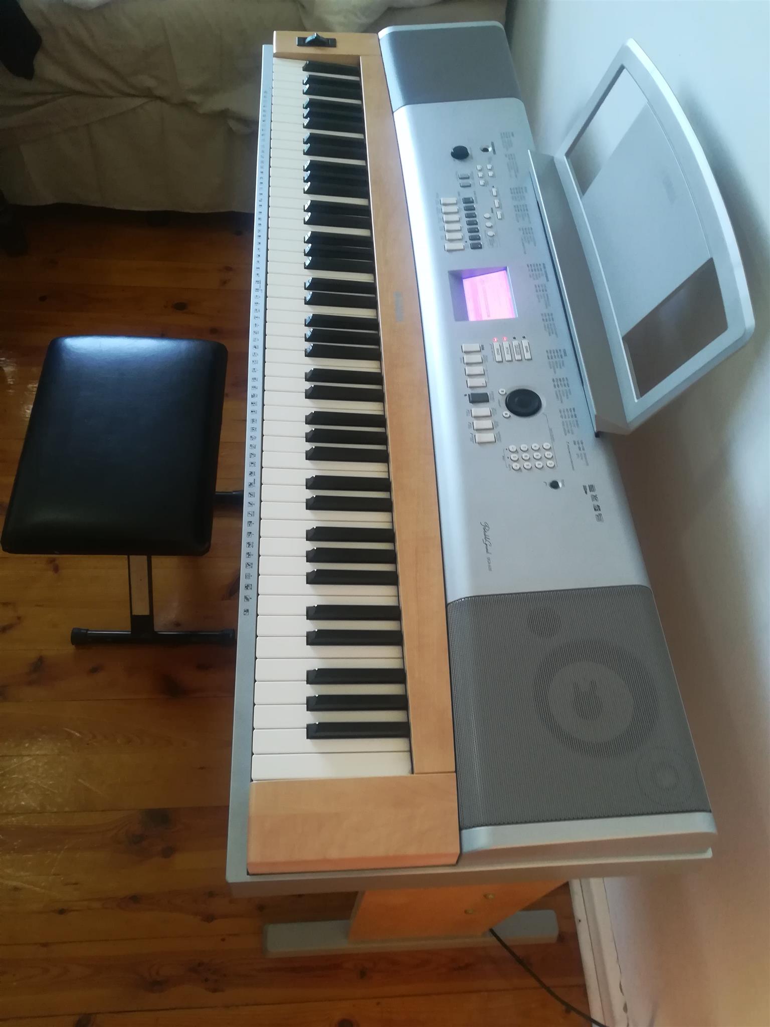 Yamaha Portable Grand DGX-620 | Junk Mail