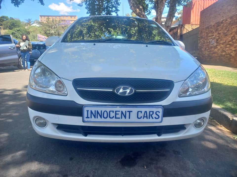 2009 HYUNDAI GETZ 1.4 PETROL, MANUAL, WHITE COLOR, MILEAGE PRICE PARE KEY.