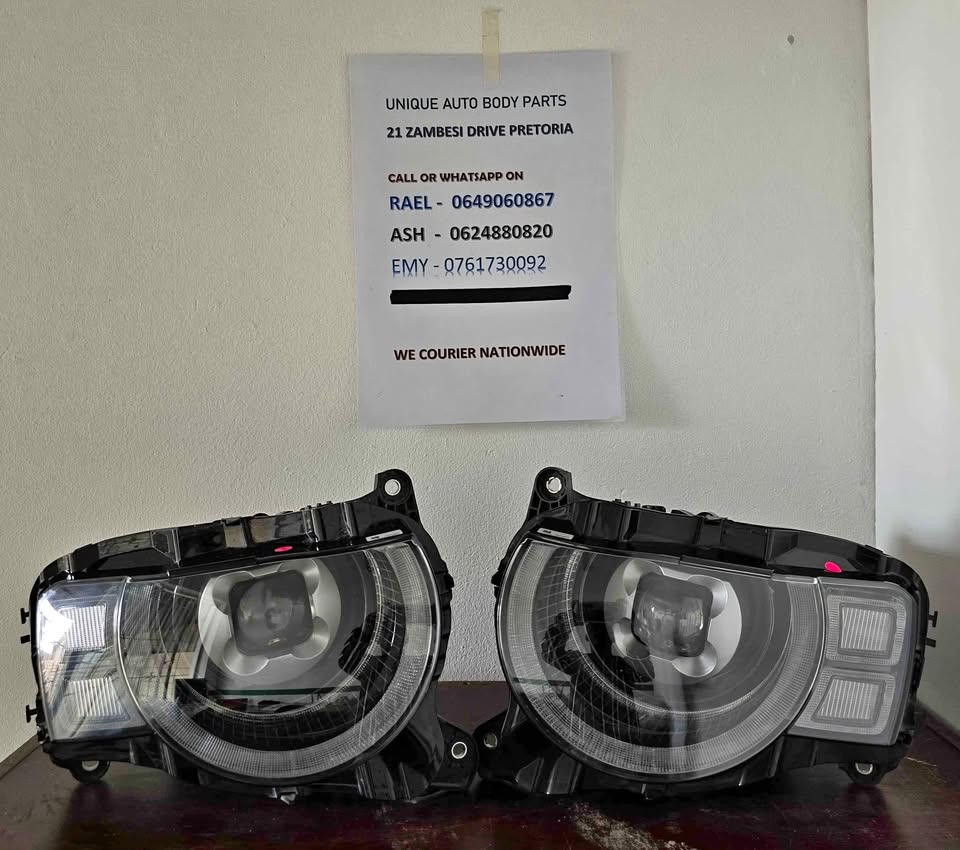 Land Rover Defender Headlight Left and Right - Private Seller Land Rover Defender Headlight Left and Right - Private Seller