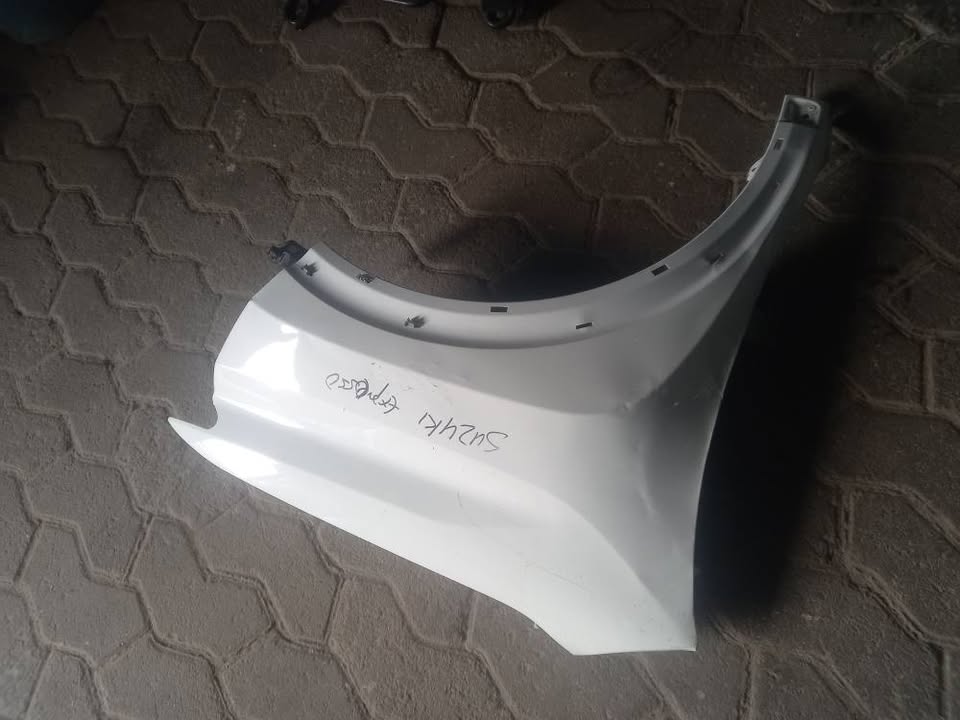 Suzuki Expreso Right Side Front Fender - Private Seller