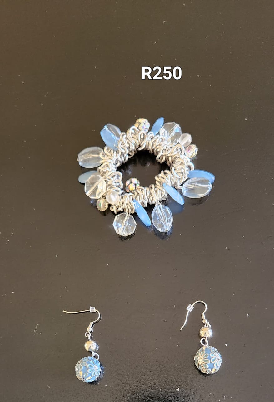 Elegant Neck Accessories, Earings, & Wrist Accessories.
