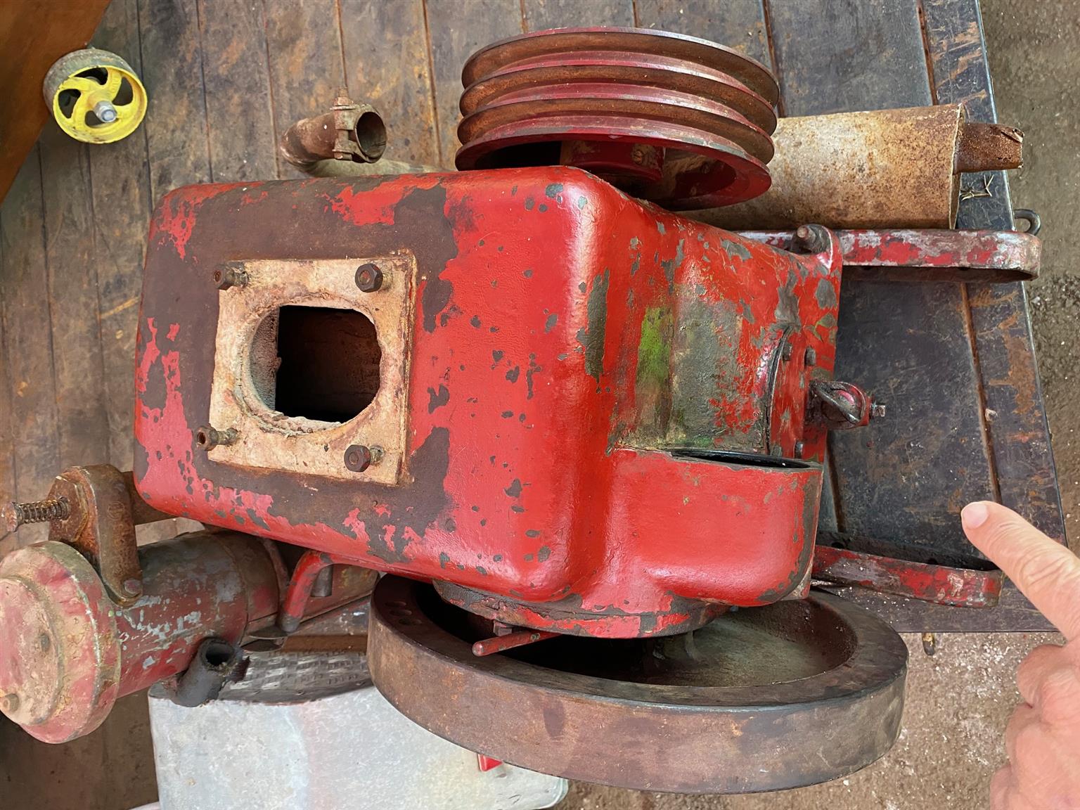Stationery Engine International Harvester Company LA engine