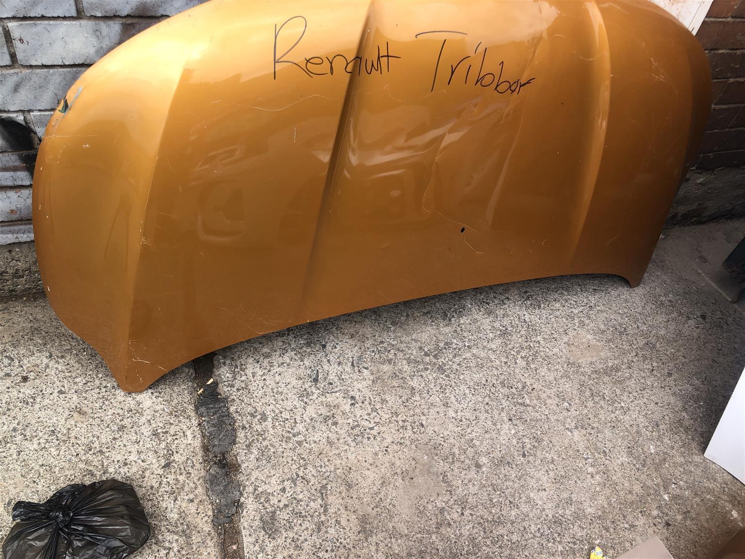 Bonnet for Renault Triber - Private Seller
