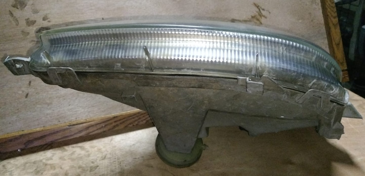 Mercedes Benz W168 A-Class Headlight used for Sale - Private Seller Mercedes Benz W168 A-Class Headlight used for Sale - Private Seller