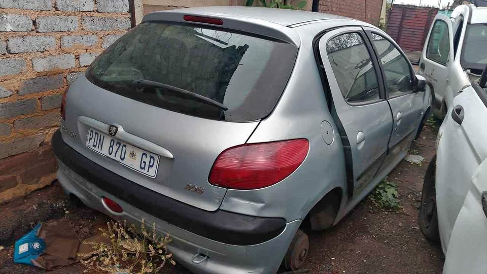 Peugeot 206 Stripping For Spares - Private Seller Peugeot 206 Stripping For Spares - Private Seller