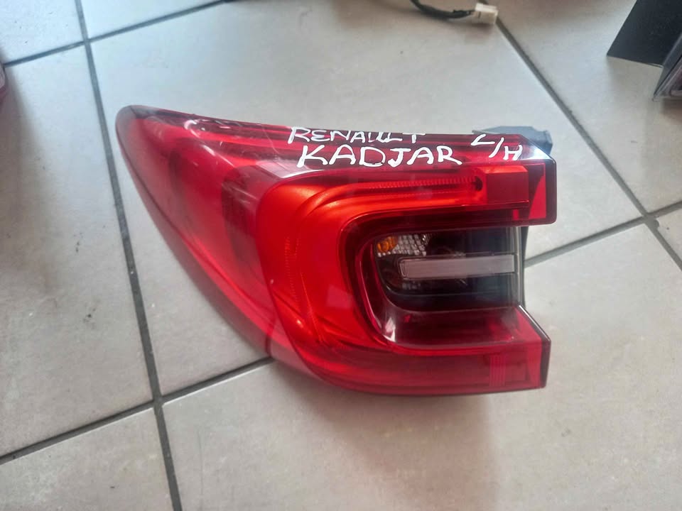 RENAULT KADJAR TAILLIGHT LEFT SIDE - Private Seller RENAULT KADJAR TAILLIGHT LEFT SIDE - Private Seller