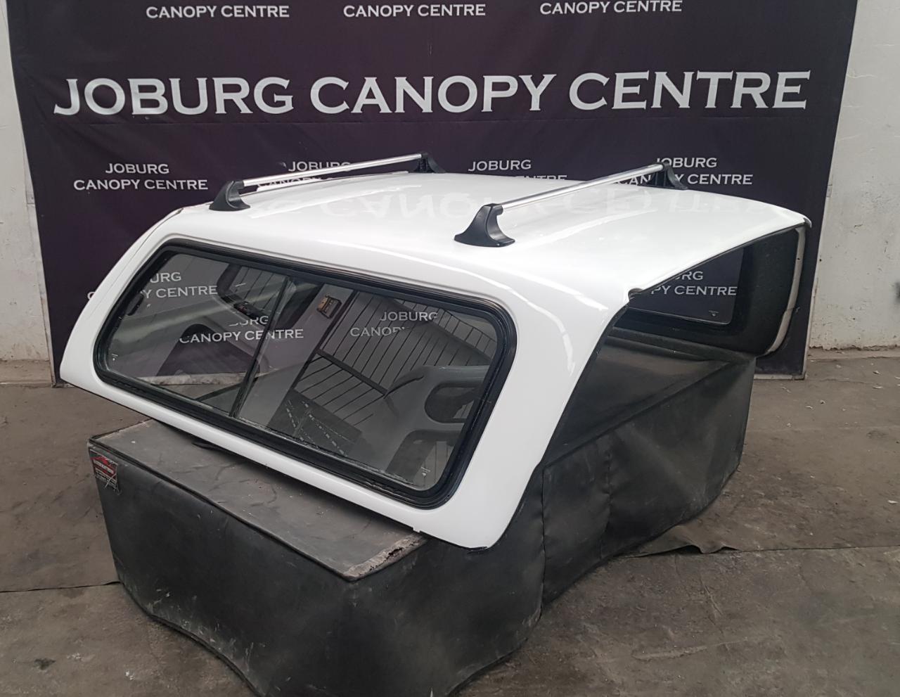 (2633) FIAT STRADA LOWLINE WHITE BEEKMAN CANOPY | Junk Mail Marketplace
