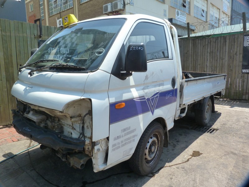 Hyundai H100 2.6D Manual White - 2005 STRIPPING FOR SPARES - Private Seller Hyundai H100 2.6D Manual White - 2005 STRIPPING FOR SPARES - Private Seller