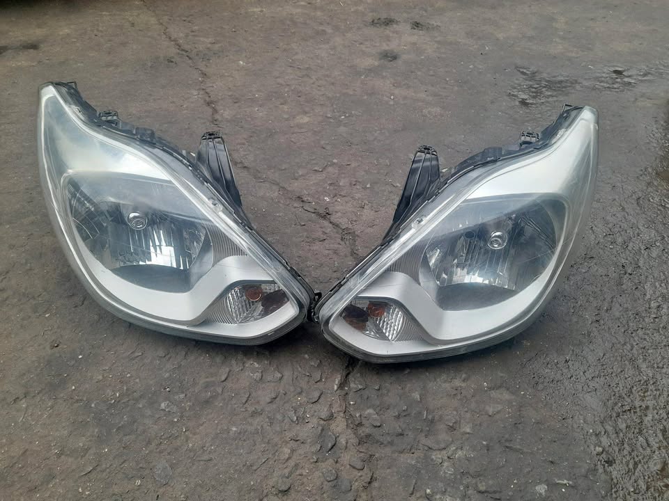 FORD FIGO HEADLIGHTS AVAILABLE - Private Seller FORD FIGO HEADLIGHTS AVAILABLE - Private Seller