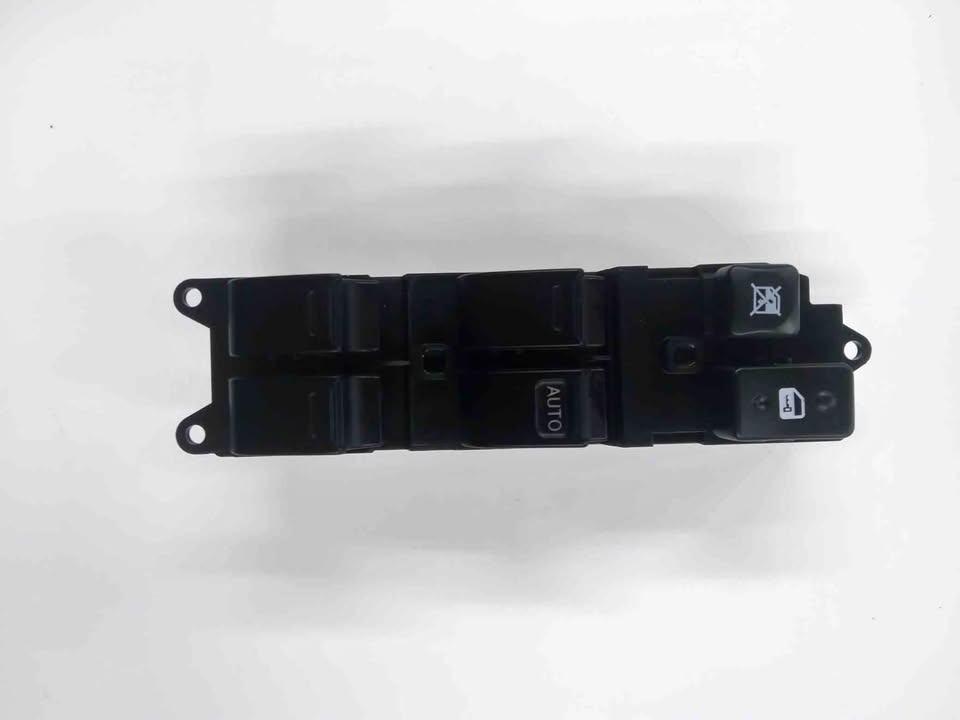 BRAND NEW TOYOTA COROLLA EE90 MASTER SWITCH - Private Seller BRAND NEW TOYOTA COROLLA EE90 MASTER SWITCH - Private Seller