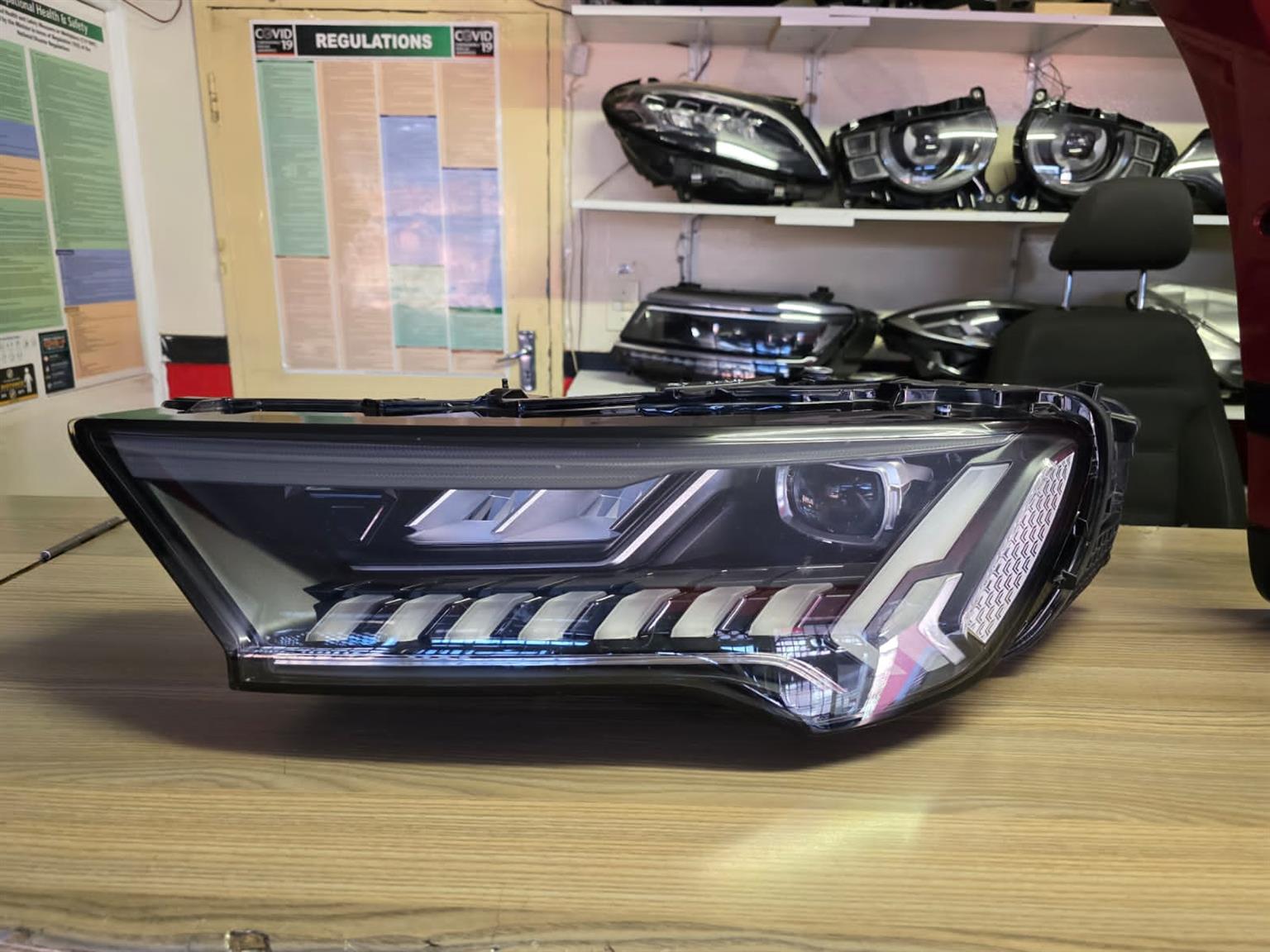 2024 AUDI Q7 HEADLIGHT IN IMMACUTALE CONDITION (LEFT SIDE) FOR SALE - Private Seller 2024 AUDI Q7 HEADLIGHT IN IMMACUTALE CONDITION (LEFT SIDE) FOR SALE - Private Seller