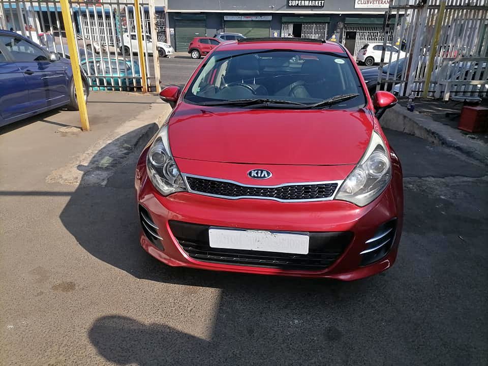 2015 Kia Rio 1.4 Tec Hatchback with a leather seat and sunroof Service book