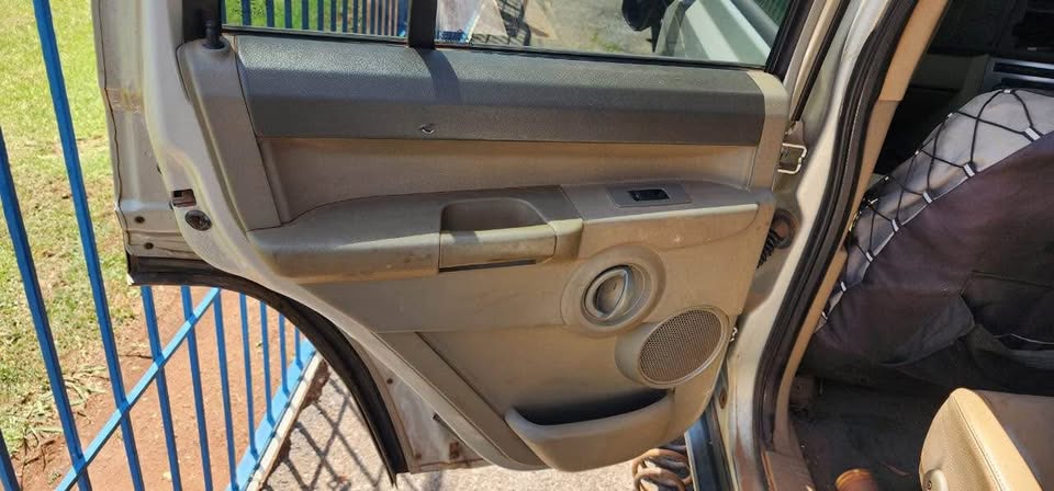 Jeep Commander 3.0 Door panels For Sale Call or WhatsApp - Private Seller