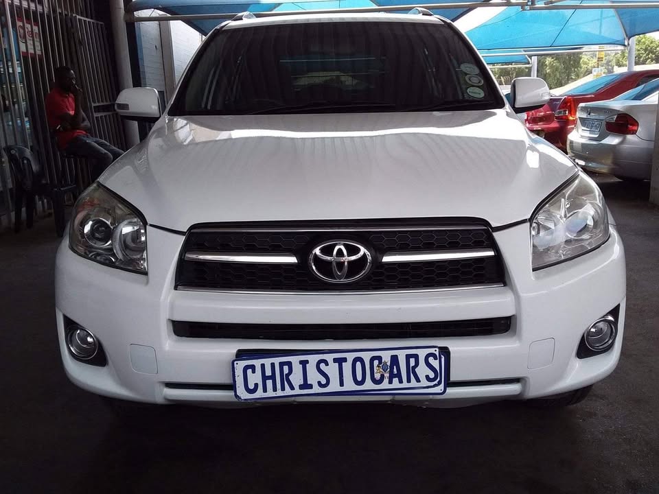 Used Toyota RAV4 2.0 VX Sky - Private Seller