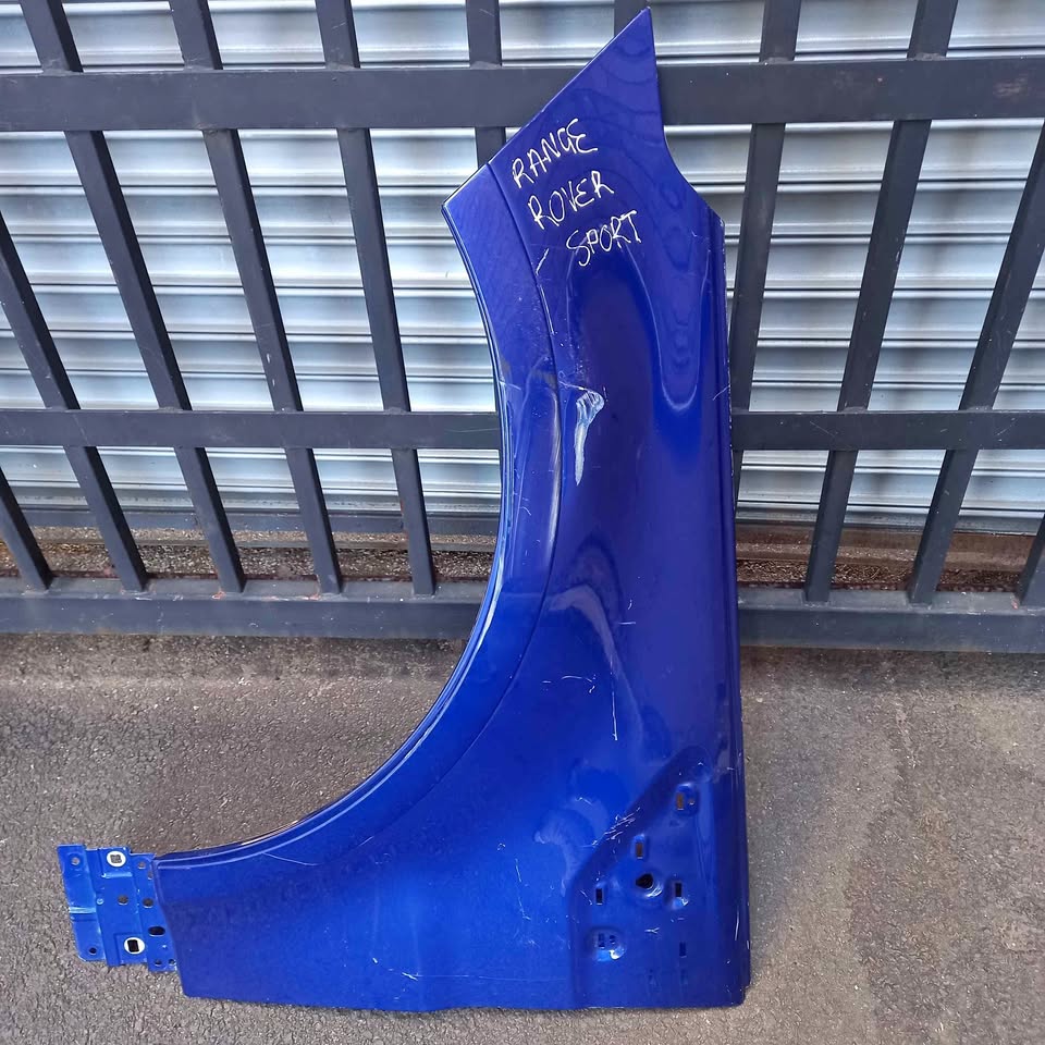Range Rover sport fender left side - Private Seller Range Rover sport fender left side - Private Seller