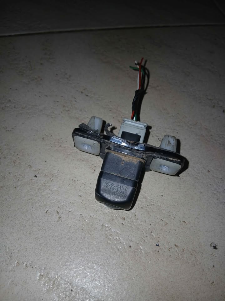 Toyota corolla cross boot camera - Private Seller Toyota corolla cross boot camera - Private Seller