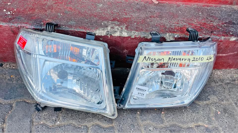 Nissan Navara headlights 2010 - Private Seller Nissan Navara headlights 2010 - Private Seller