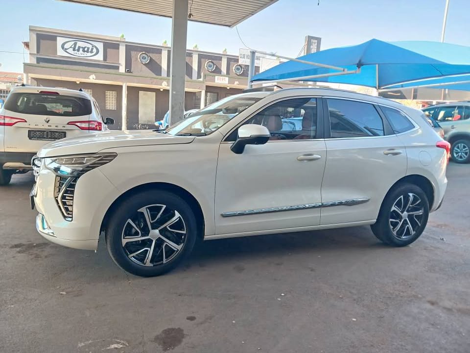 2022 HAVAL JOLION 1.5T SUPER LUXURY  Transmission: Auto Mileage: 35000km Fueltype: Petrol  White