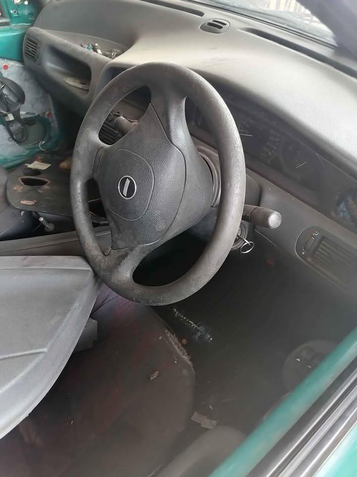 Fiat palio steering wheel - Private Seller Fiat palio steering wheel - Private Seller