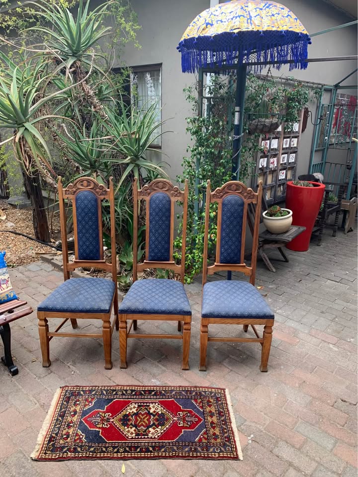 Antique oak chairs Antique oak chairs