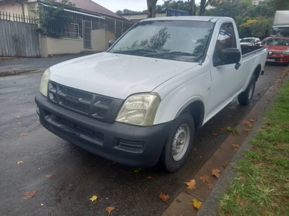 2007 ISUZU KB250 SINGLE CAB MANUAL 4X2, WHITE, 140000KMS