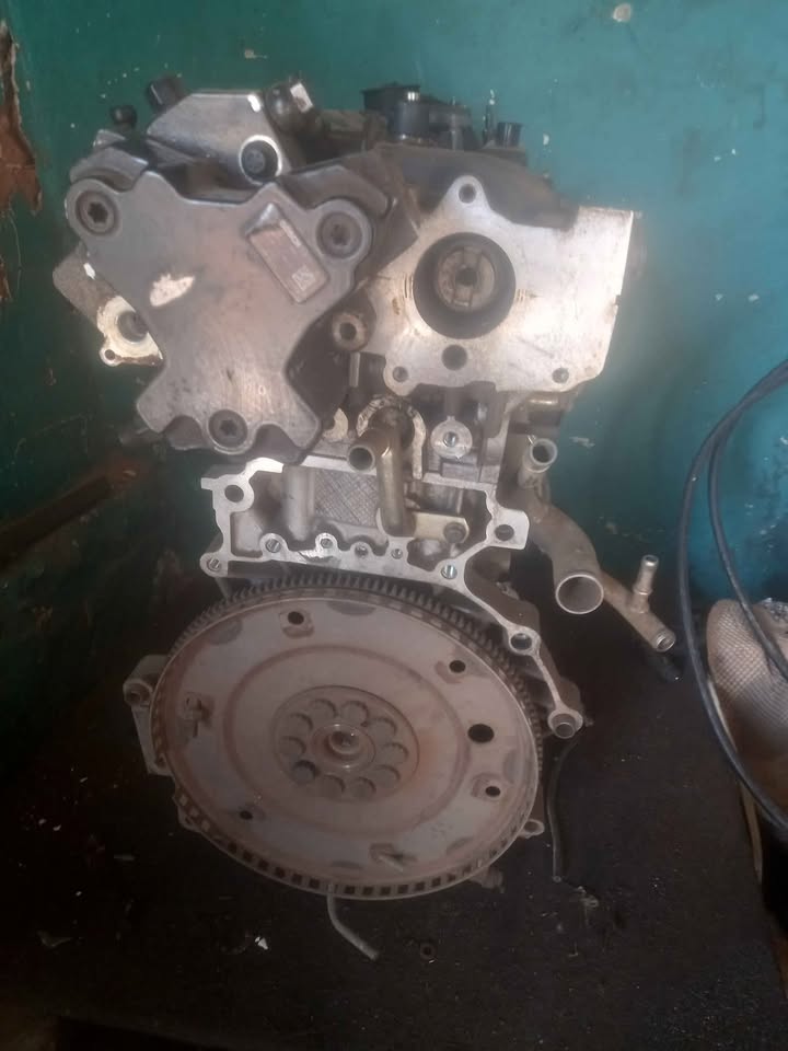 VOLVO XC90 D5 2.4 TURBO DIESEL - Private Seller