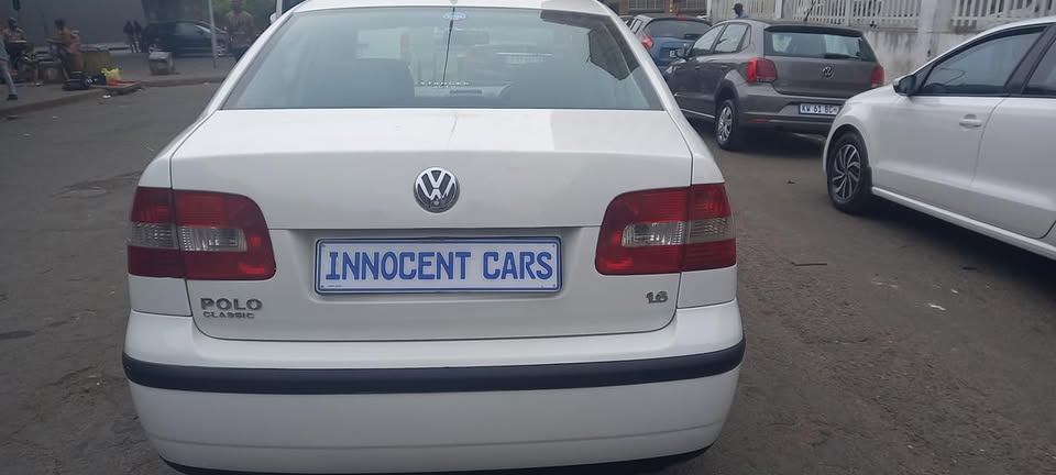 2004 VW POLO CLASSIC 1.6 SEDAN PETROL, MANUAL, WHITE COLOUR, MILEAGE 91000KM