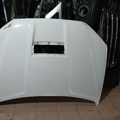 Mahindra scorpio bonnet - Private Seller
