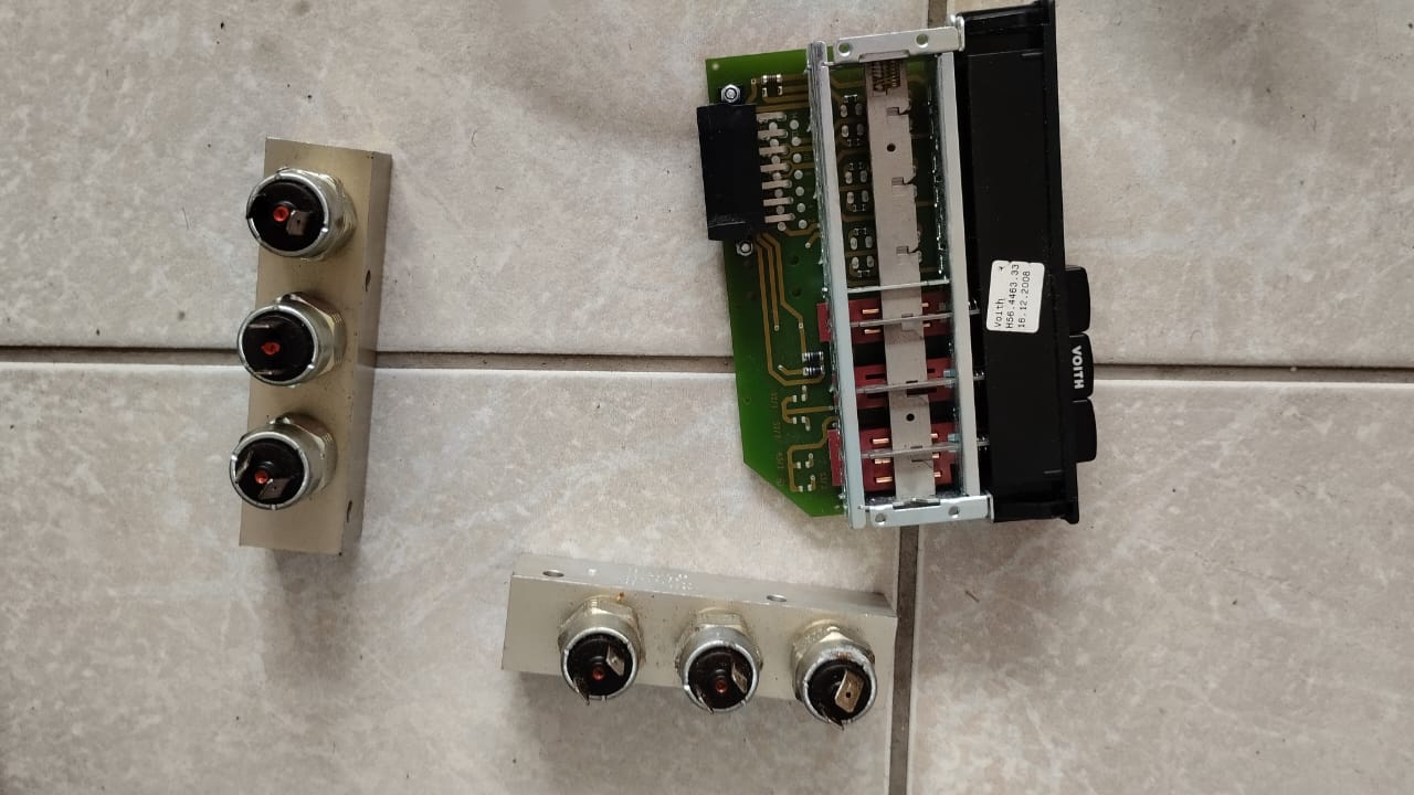 MAN HB2 Engine loom, injector looms, Voith gearbox loom. EBS module EDC