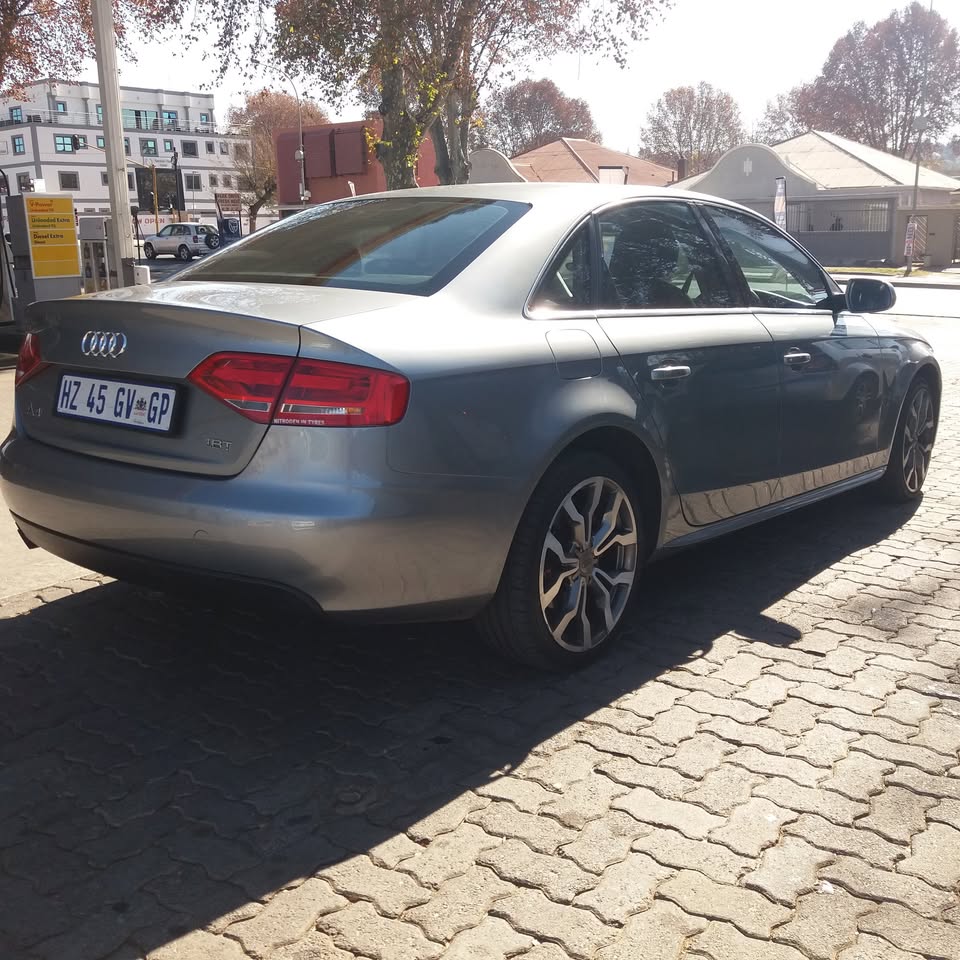 2012 AUDI A4 1.8 TSFi LEATHER SEATS SUNROOF AVAILABLE