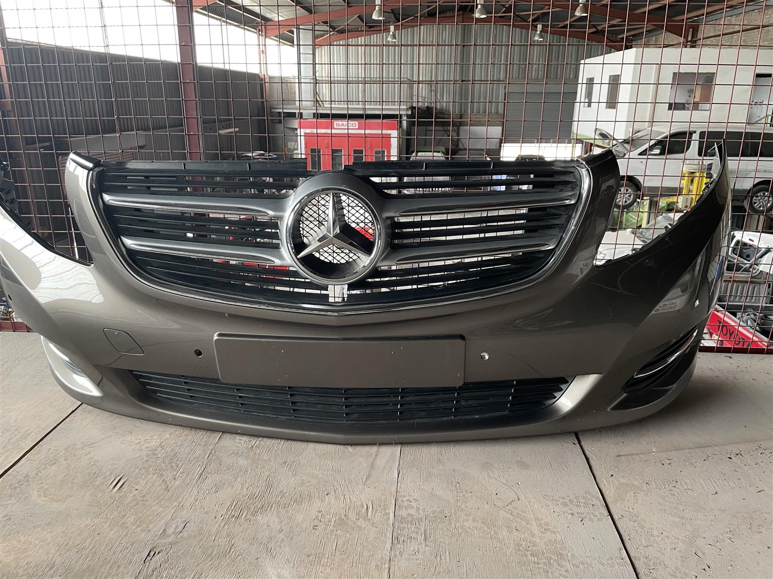Mercedes  Viano front bumper