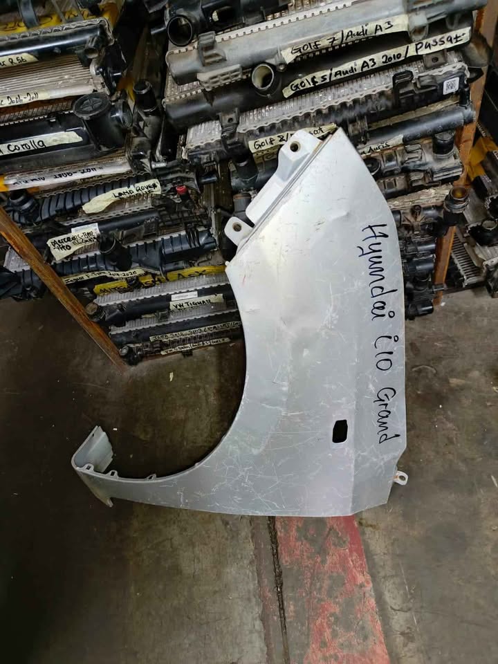 HYUNDAI I10 GRAND LEFT FENDER - Private Seller HYUNDAI I10 GRAND LEFT FENDER - Private Seller
