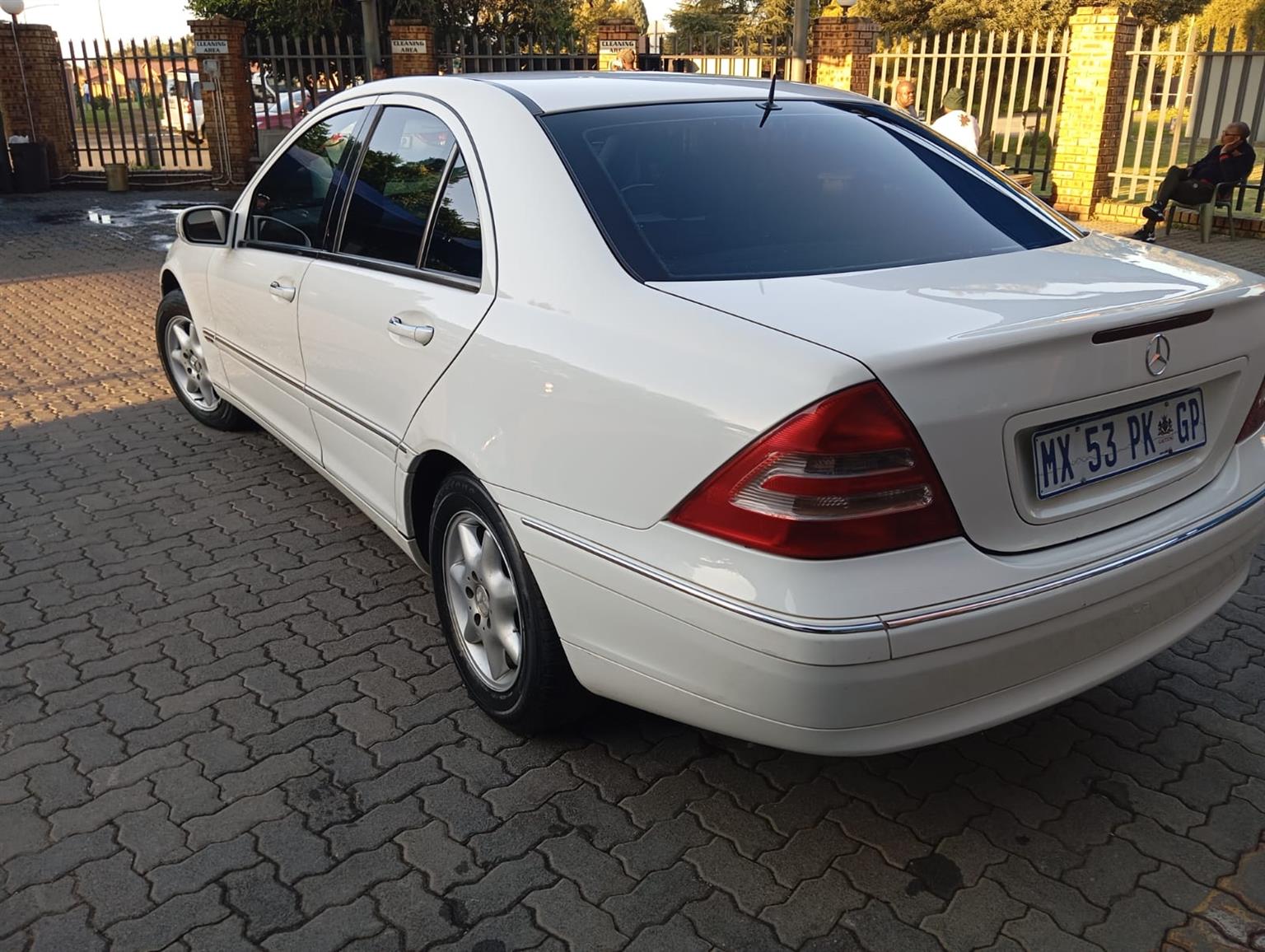 Used 2001 Mercedes-Benz C-Class C200 auto - Private Seller Used 2001 Mercedes-Benz C-Class C200 auto - Private Seller